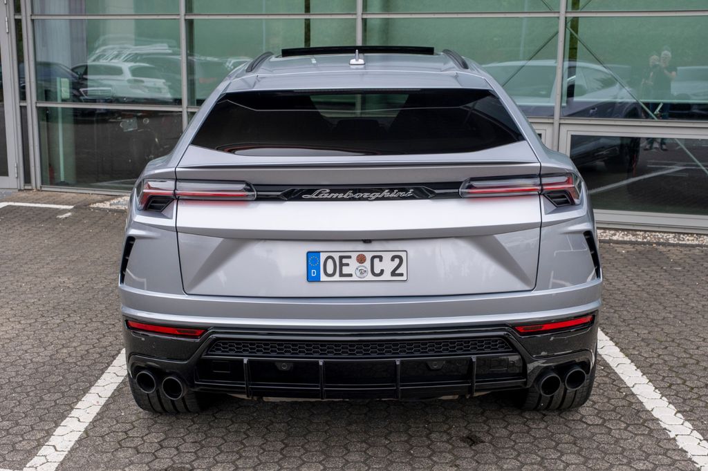 Lamborghini Urus 2023 г. Серебристый, пробег 53000 км