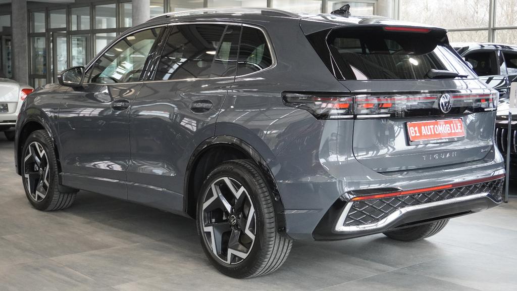 Volkswagen Tiguan 2024 г. Серый, пробег 25000 км