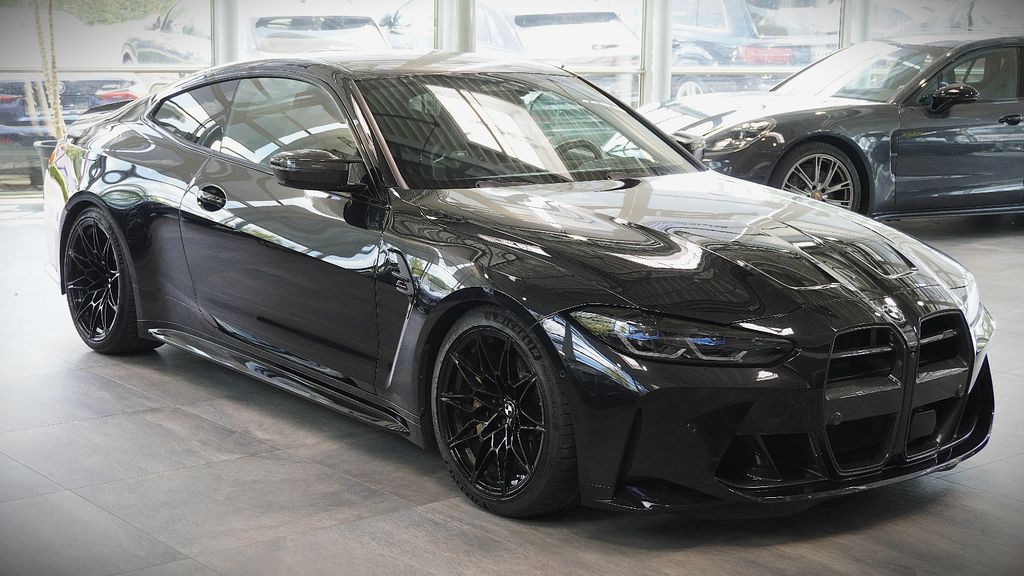 BMW M4 2024 г. Чёрный, пробег 57000 км
