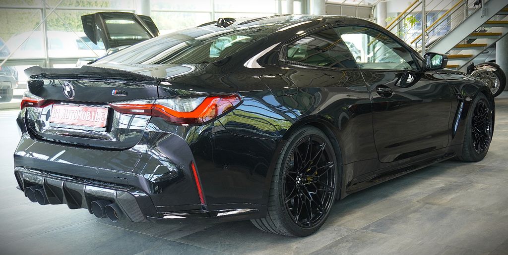 BMW M4 2024 г. Чёрный, пробег 57000 км