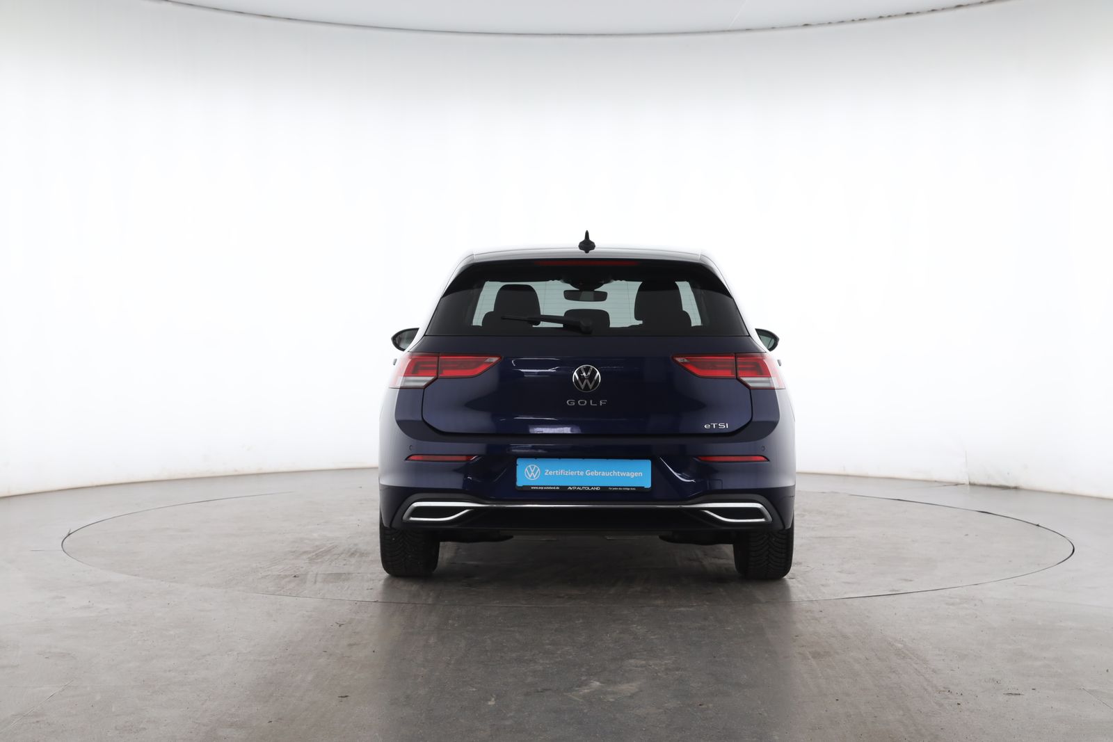 Volkswagen Golf 2023 г. Синий, пробег 29052 км