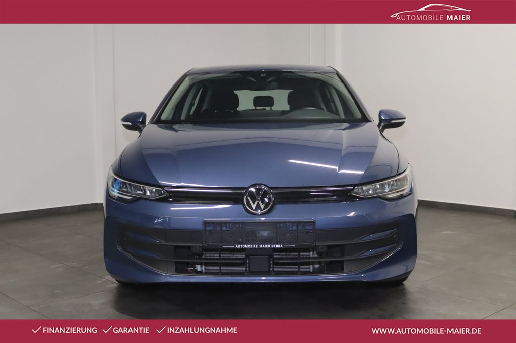 Volkswagen Golf 2025 г. Синий, пробег 32500 км