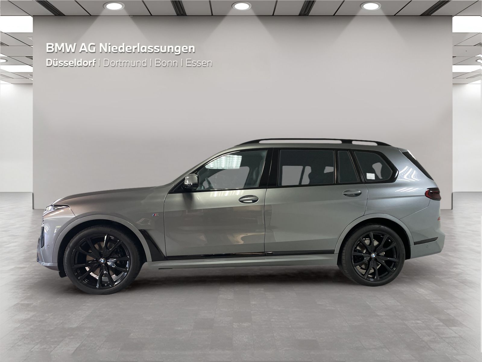 BMW X7 2024 г. Серый, пробег 40523 км