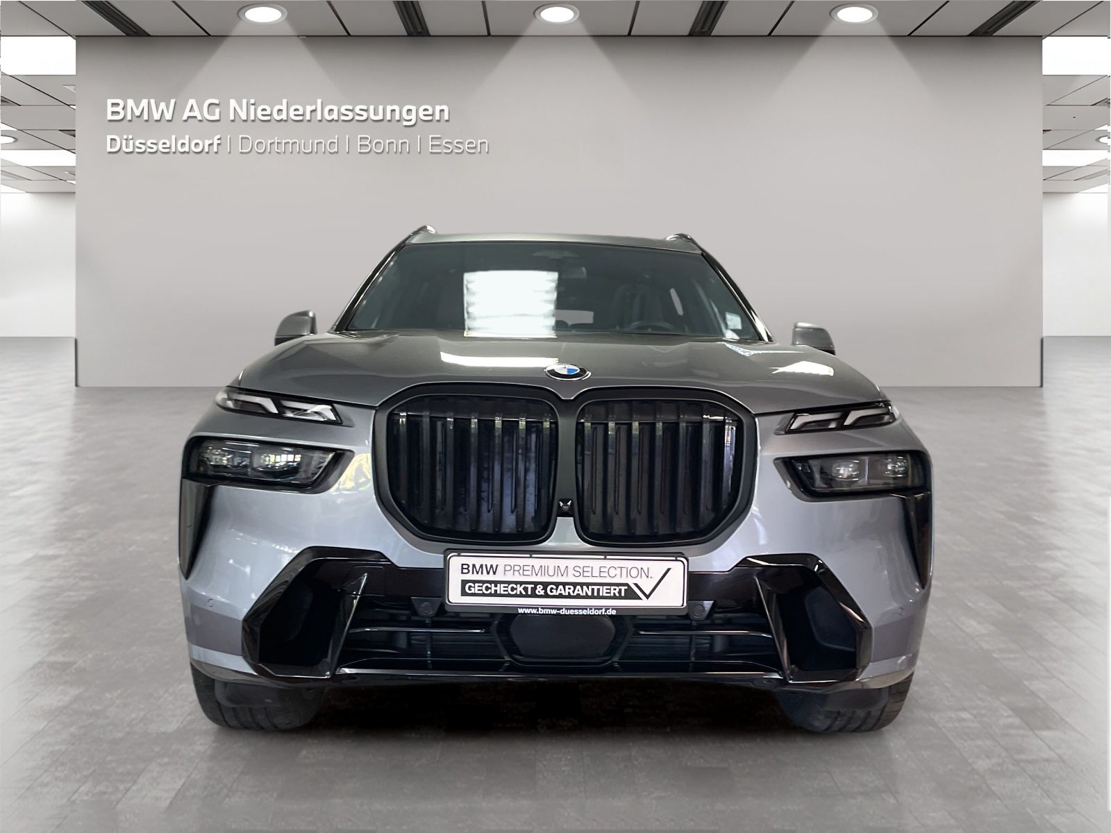 BMW X7 2024 г. Серый, пробег 40523 км