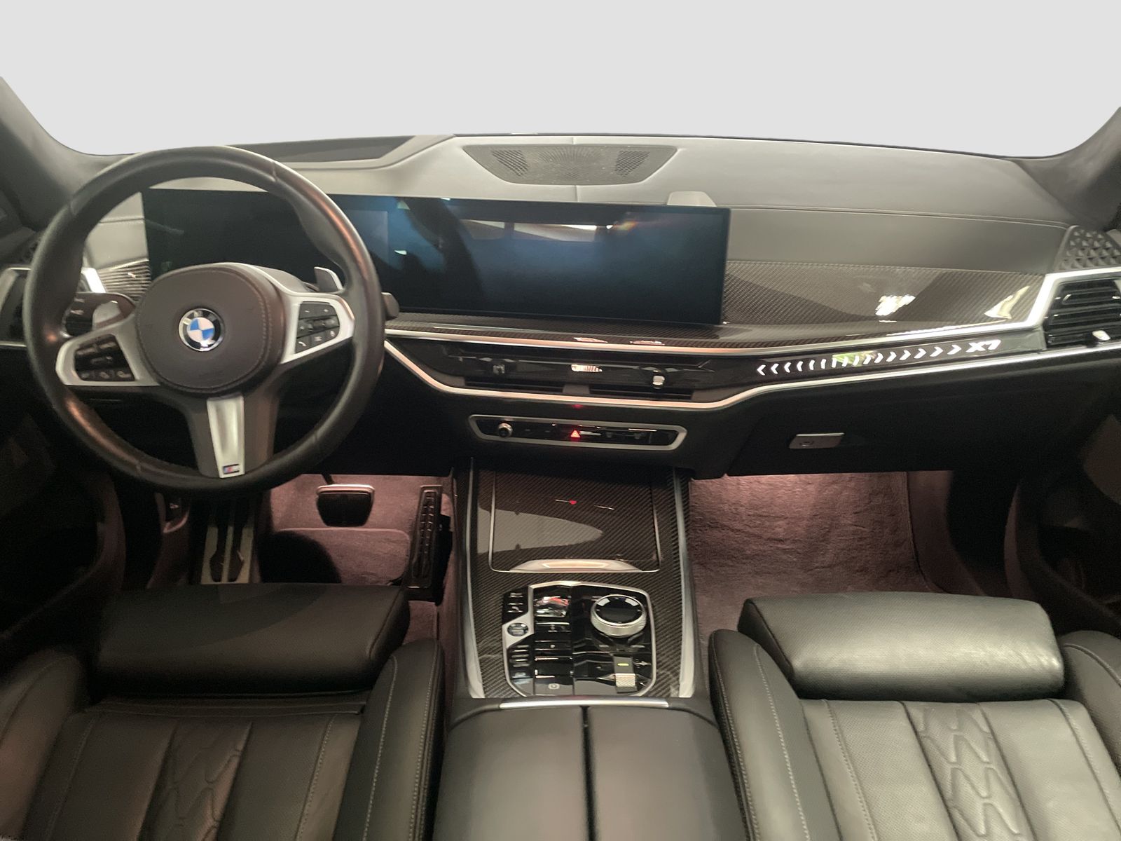 BMW X7 2024 г. Серый, пробег 40523 км