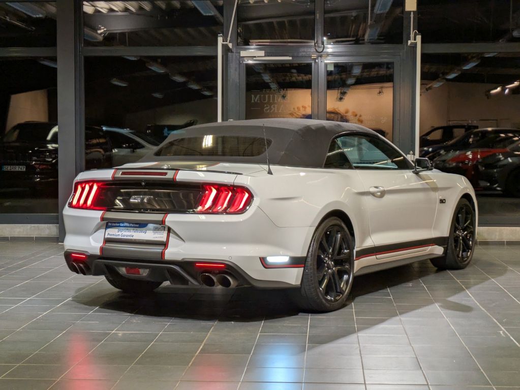 Ford Mustang 2023 г. Белый, пробег 34381 км
