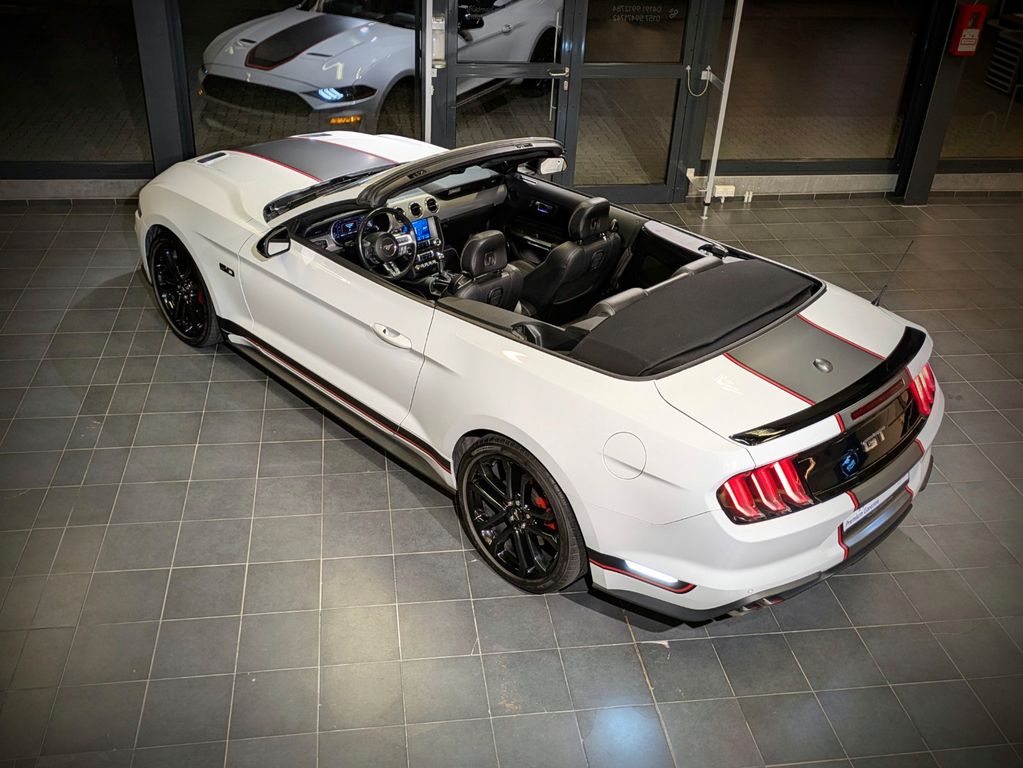 Ford Mustang 2023 г. Белый, пробег 34381 км