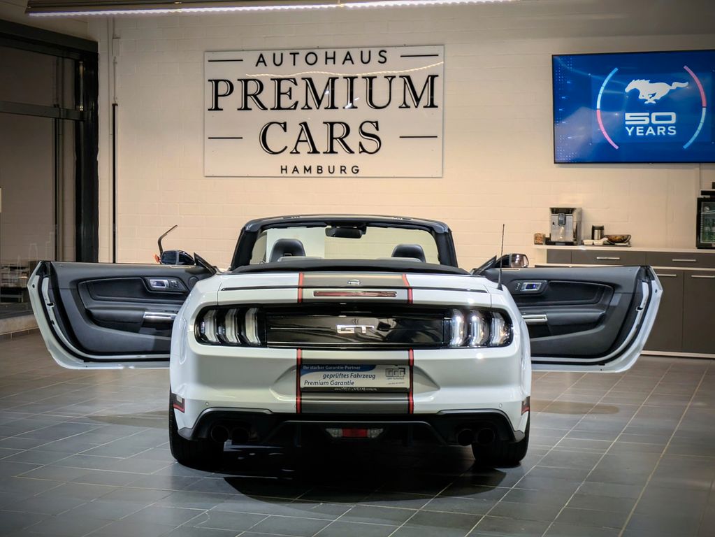 Ford Mustang 2023 г. Белый, пробег 34381 км