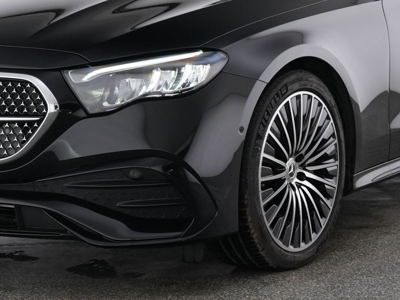 Mercedes-Benz E 220 2025 г. Чёрный, пробег 18149 км