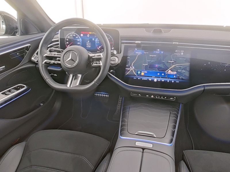 Mercedes-Benz E 220 2025 г. Чёрный, пробег 18149 км