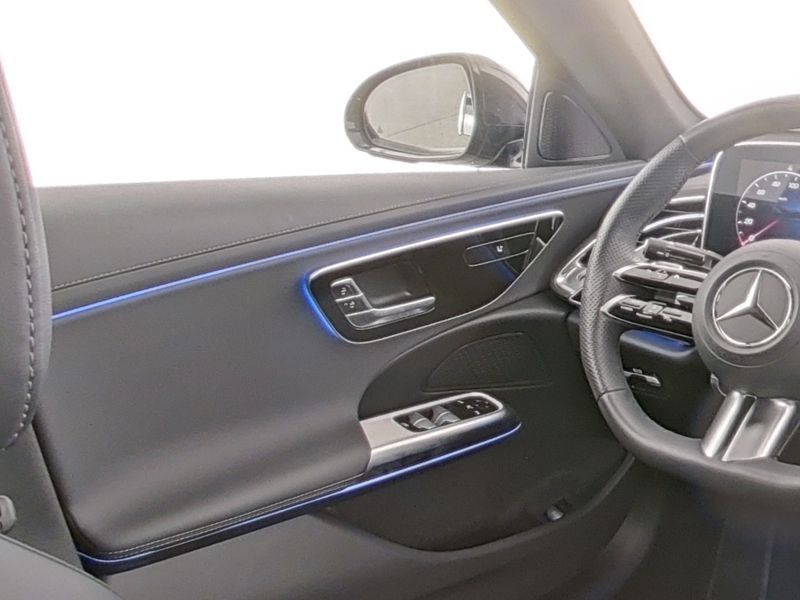 Mercedes-Benz E 220 2025 г. Чёрный, пробег 18149 км