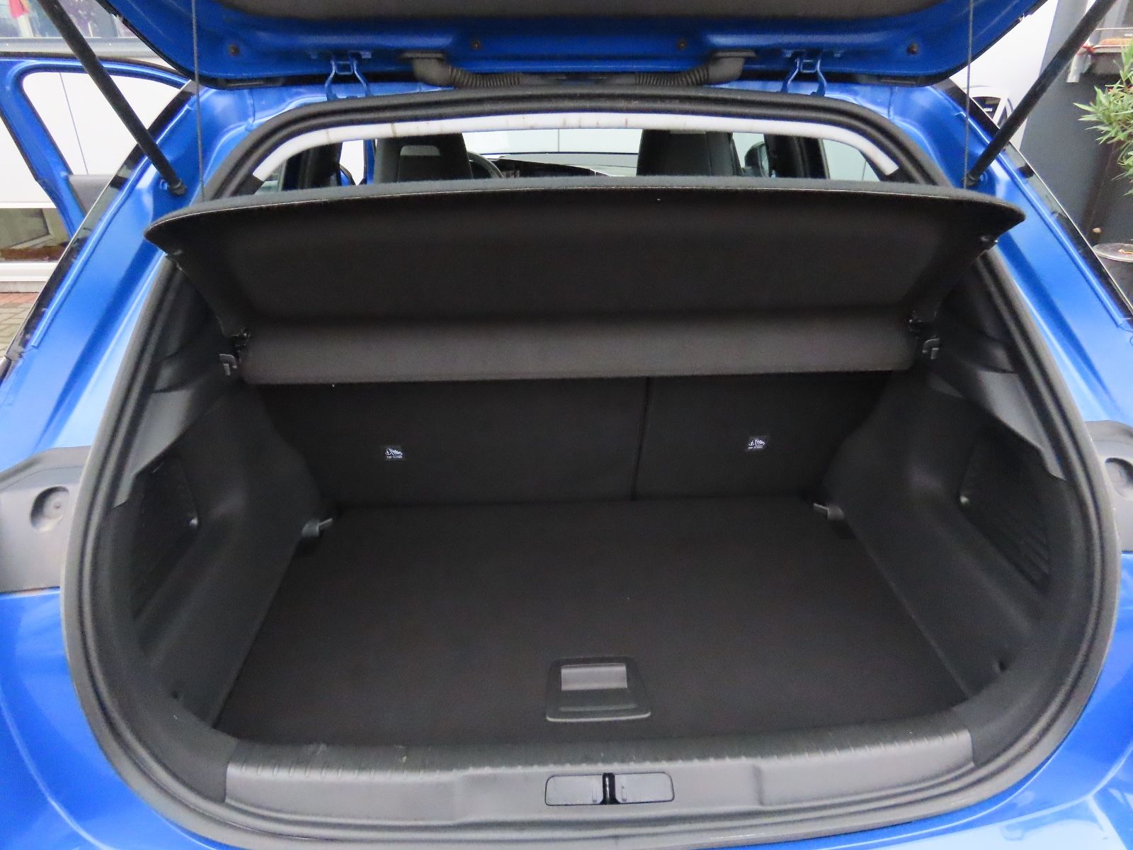 Opel Mokka 2021 г. Синий, пробег 60000 км