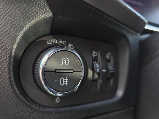 Opel Mokka 2023 г. Зелёный, пробег 57840 км