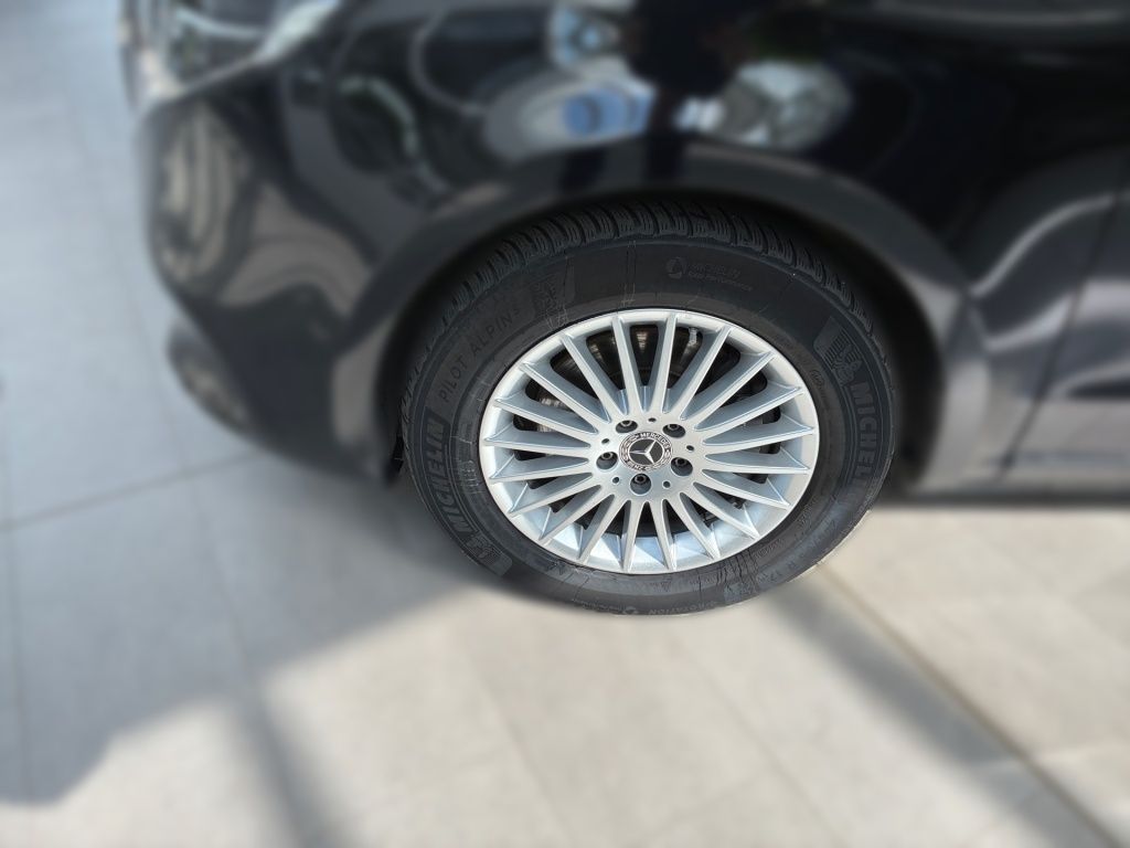 Mercedes-Benz V 300 2025 г. Чёрный, пробег 41626 км