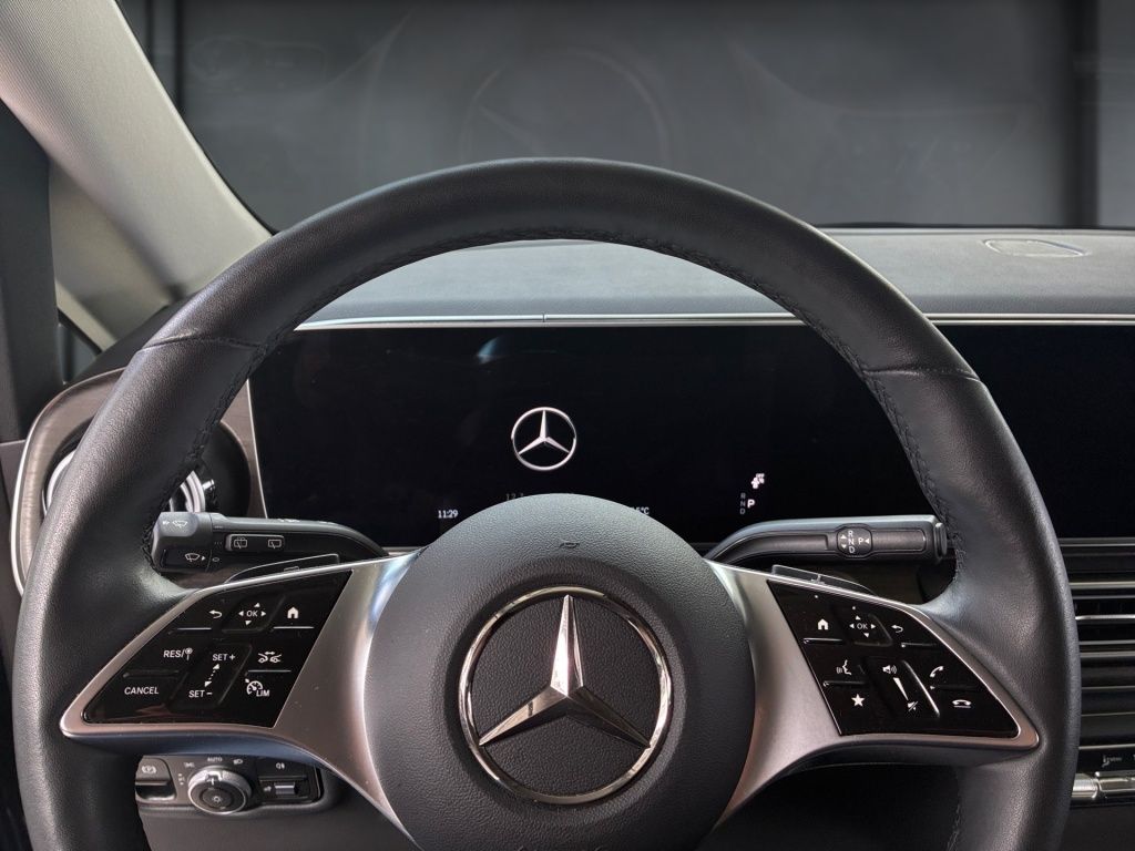 Mercedes-Benz V 300 2025 г. Чёрный, пробег 41626 км