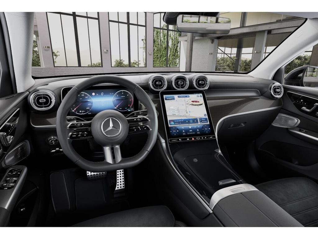 Mercedes-Benz GLC 220 2026 г. Чёрный, пробег 14921 км