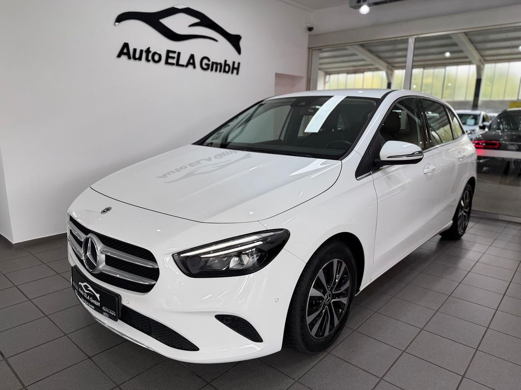 Mercedes-Benz B 200 2022 г. Белый, пробег 55000 км