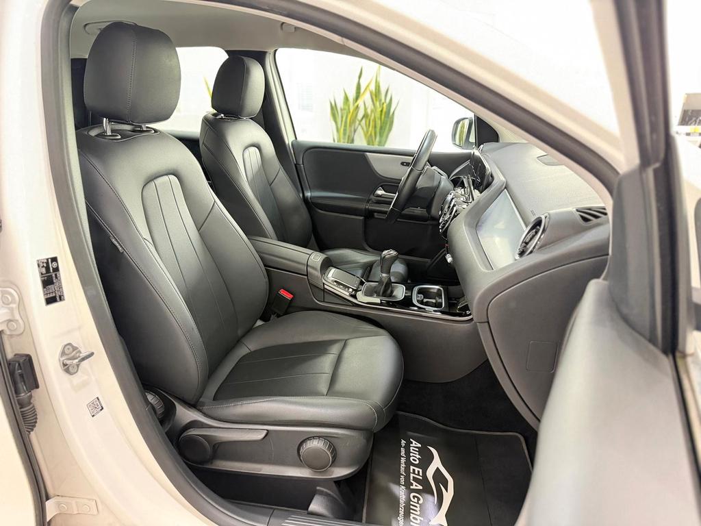 Mercedes-Benz B 200 2022 г. Белый, пробег 55000 км
