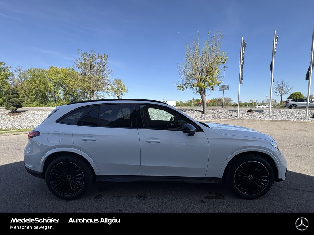 Mercedes-Benz GLC 200 2025 г. Белый, пробег 18500 км