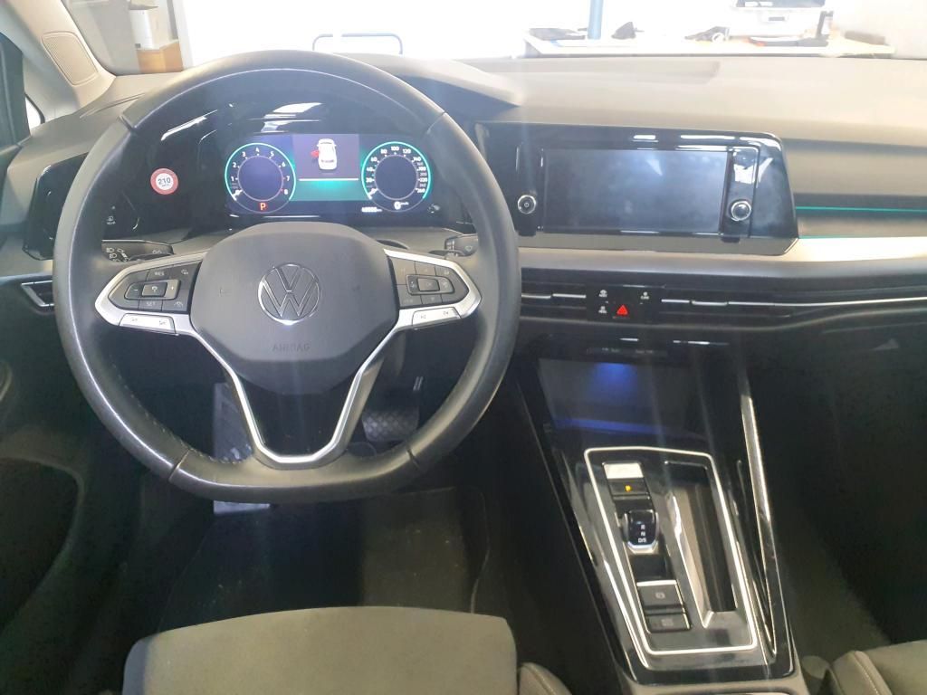 Volkswagen Golf 2024 г. Серый, пробег 45085 км