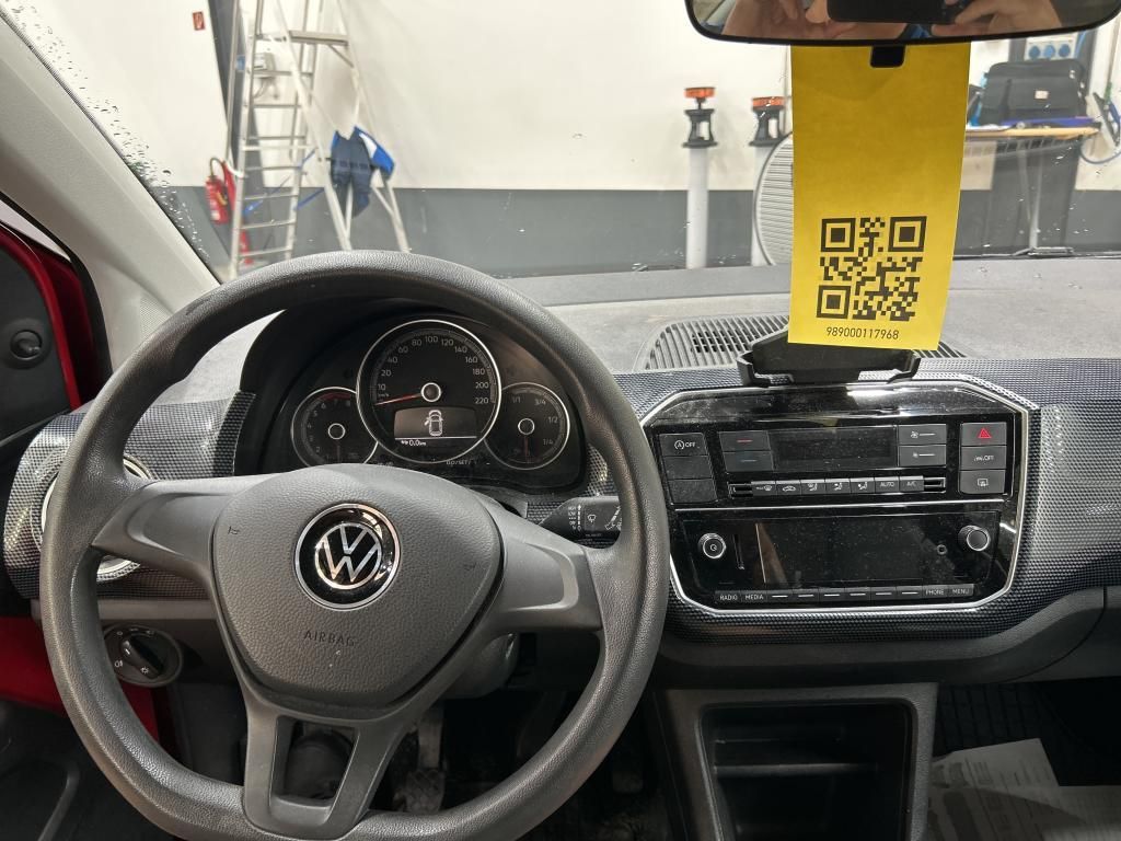 Volkswagen up! 2023 г. Красный, пробег 41109 км