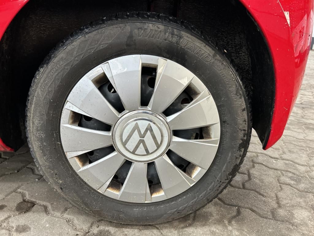 Volkswagen up! 2023 г. Красный, пробег 41109 км