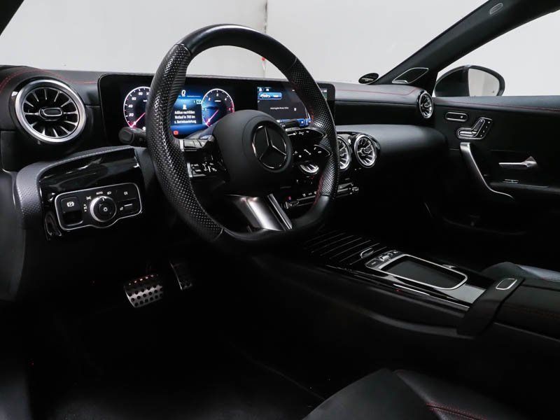 Mercedes-Benz CLA 220 2025 г. Белый, пробег 42711 км