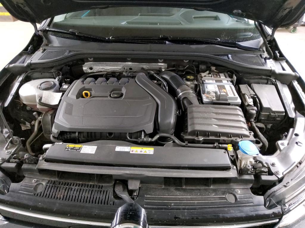 Volkswagen Golf 2022 г. Серый, пробег 58798 км