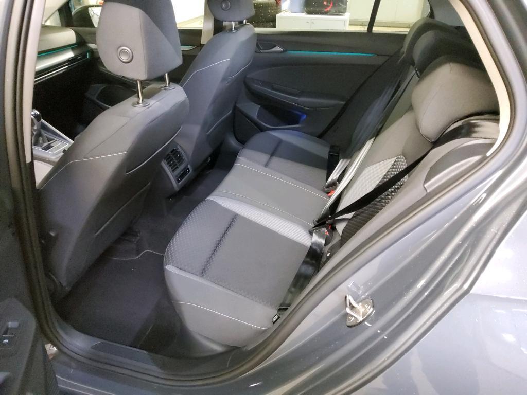 Volkswagen Golf 2022 г. Серый, пробег 58798 км