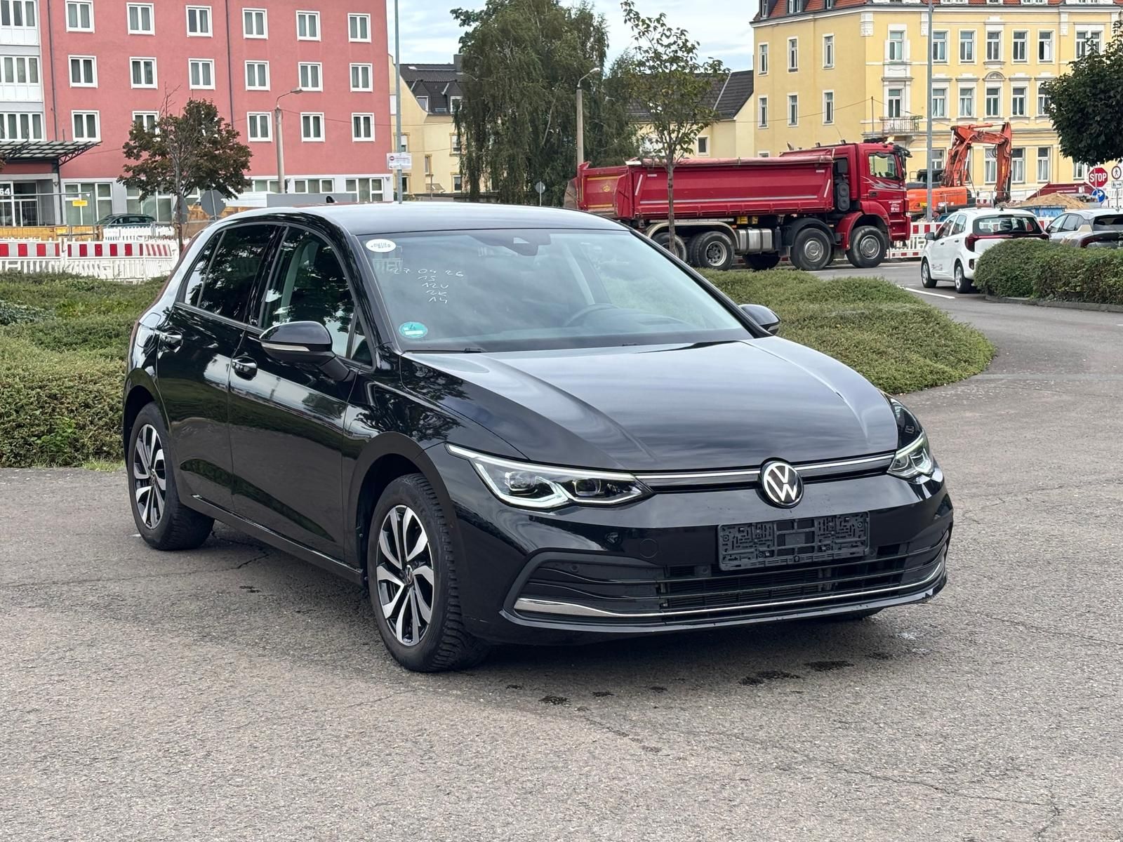 Volkswagen Golf 2023 г. Чёрный, пробег 46325 км