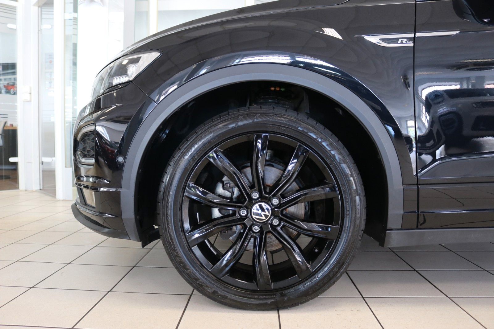 Volkswagen T-Roc 2022 г. Чёрный, пробег 40109 км