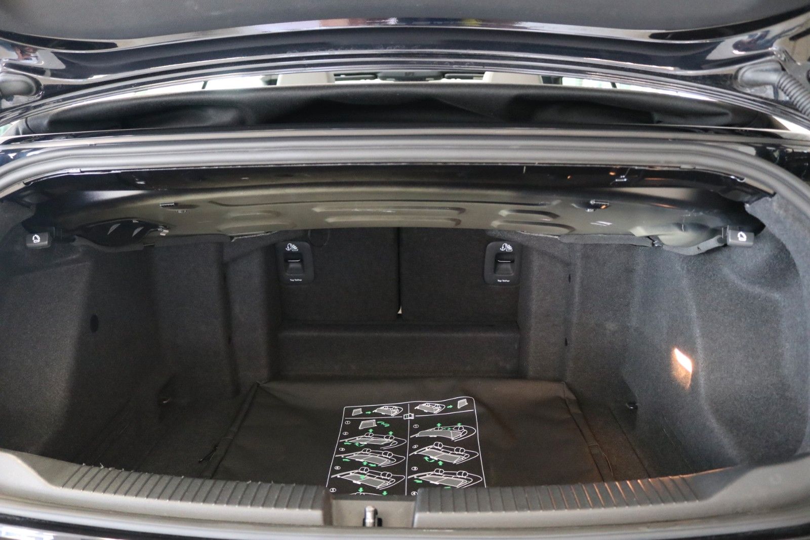 Volkswagen T-Roc 2022 г. Чёрный, пробег 40109 км