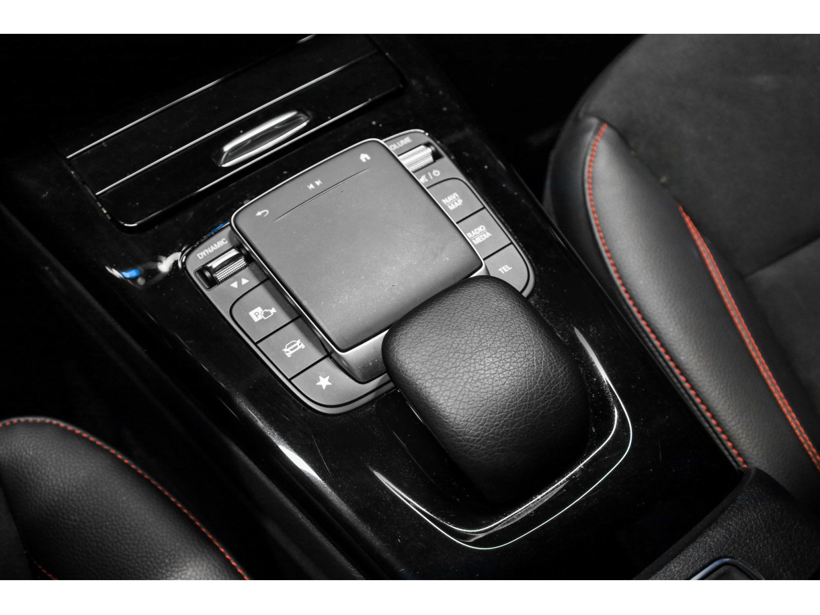 Mercedes-Benz A 220 2024 г. Чёрный, пробег 49990 км