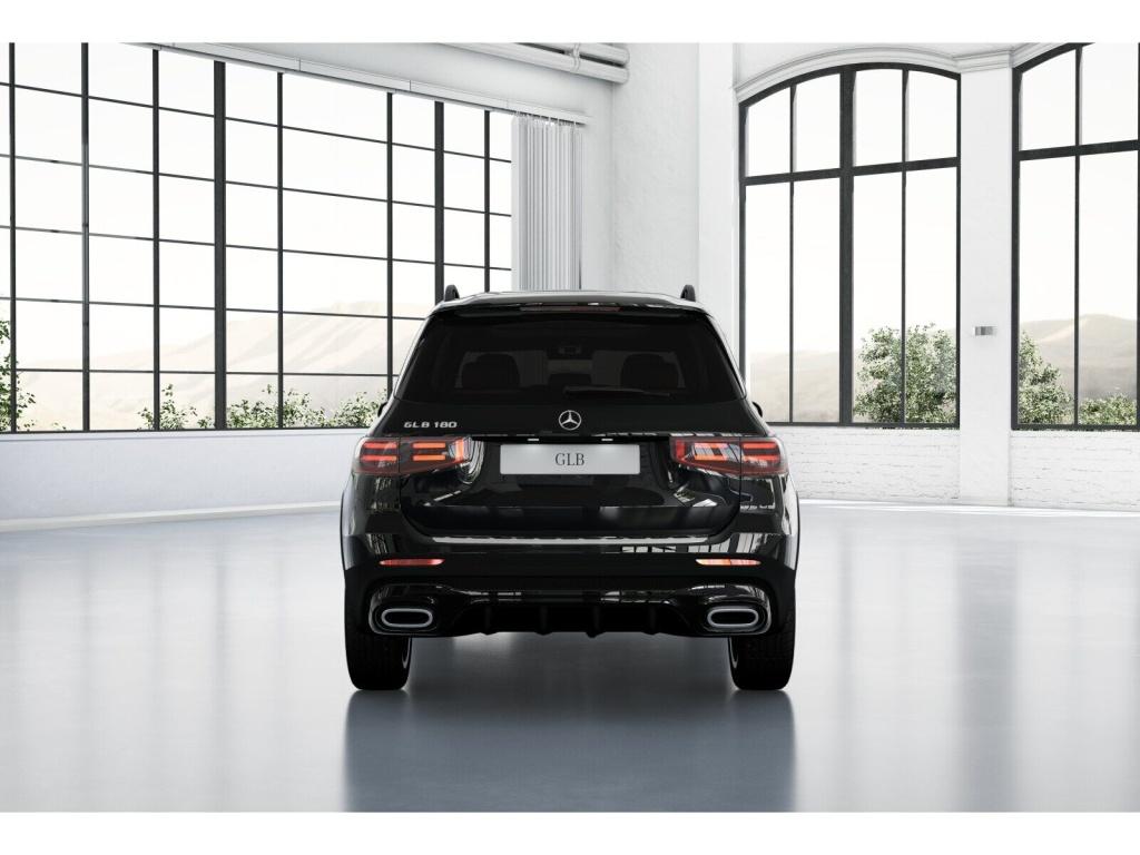 Mercedes-Benz GLB 180 2025 г. Чёрный, пробег 8994 км