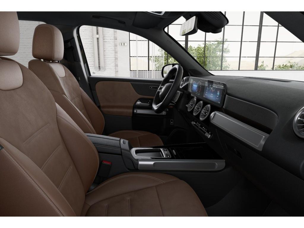 Mercedes-Benz GLB 180 2025 г. Чёрный, пробег 8994 км