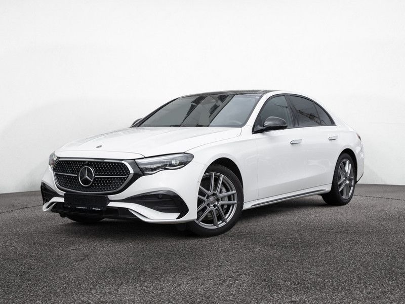 Mercedes-Benz E 220 2025 г. Белый, пробег 5286 км