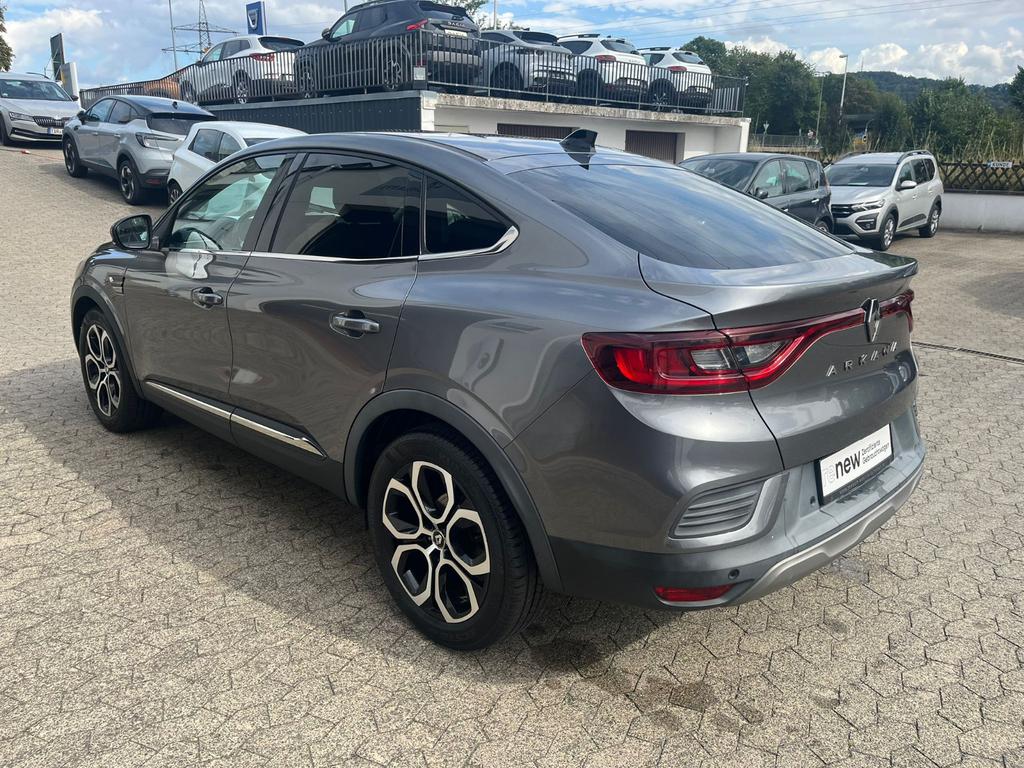 Renault Arkana 2022 г. Серый, пробег 45500 км