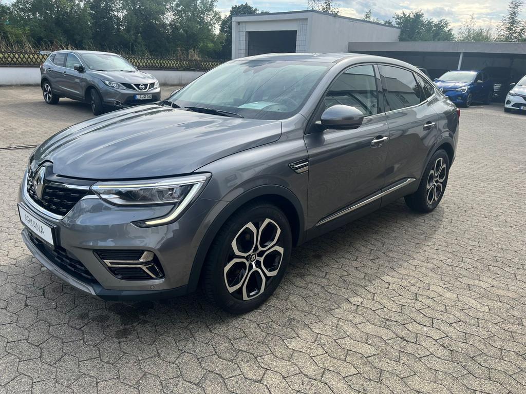 Renault Arkana 2022 г. Серый, пробег 45500 км