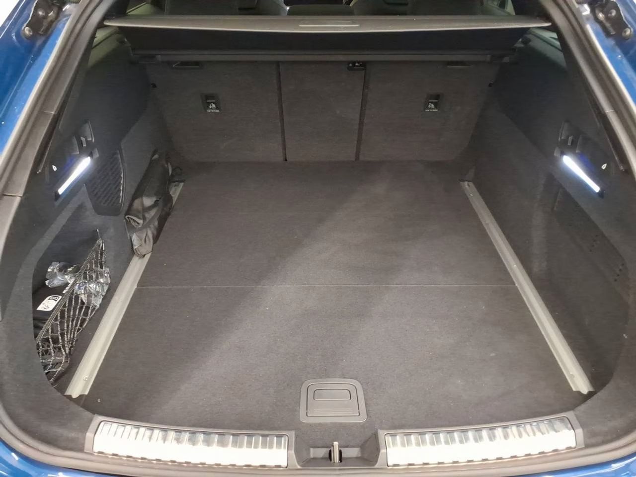 Audi A6 2026 г. Синий, пробег 11200 км