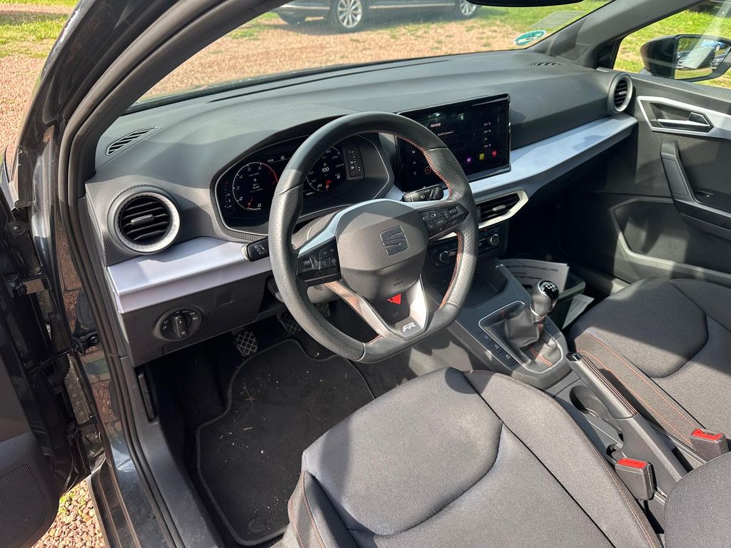 SEAT Ibiza 2023 г. Серый, пробег 48873 км