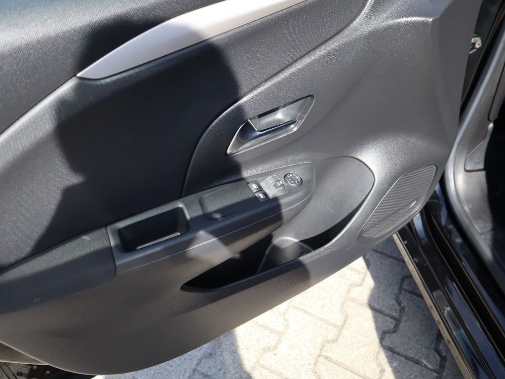 Opel Corsa 2021 г. Чёрный, пробег 29998 км