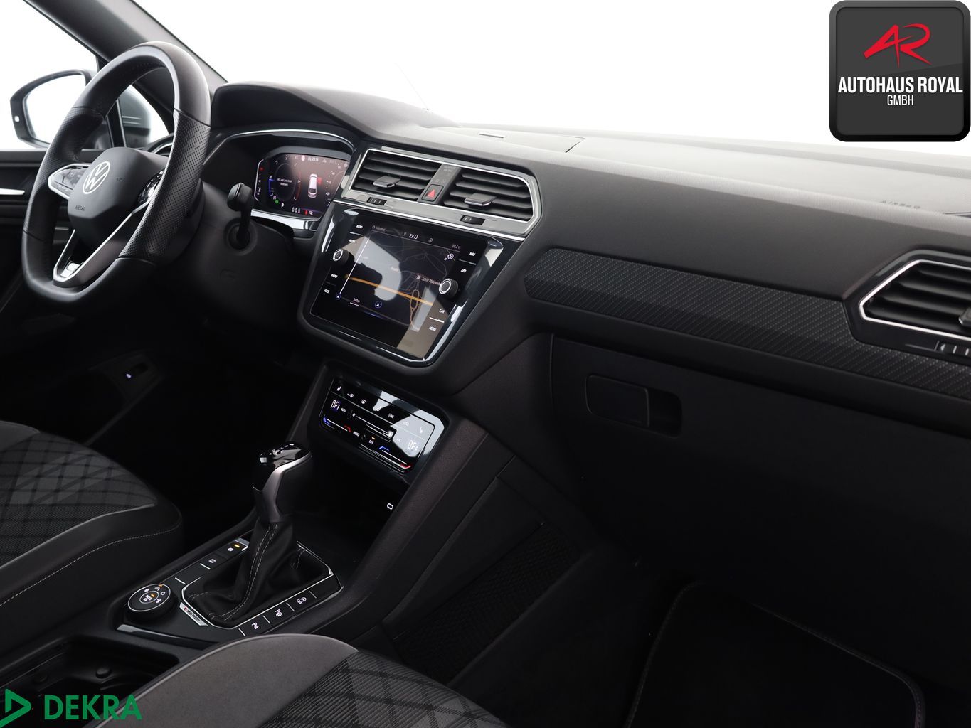 Volkswagen TIGUAN ALLSPACE 2023 г. Чёрный, пробег 43136 км