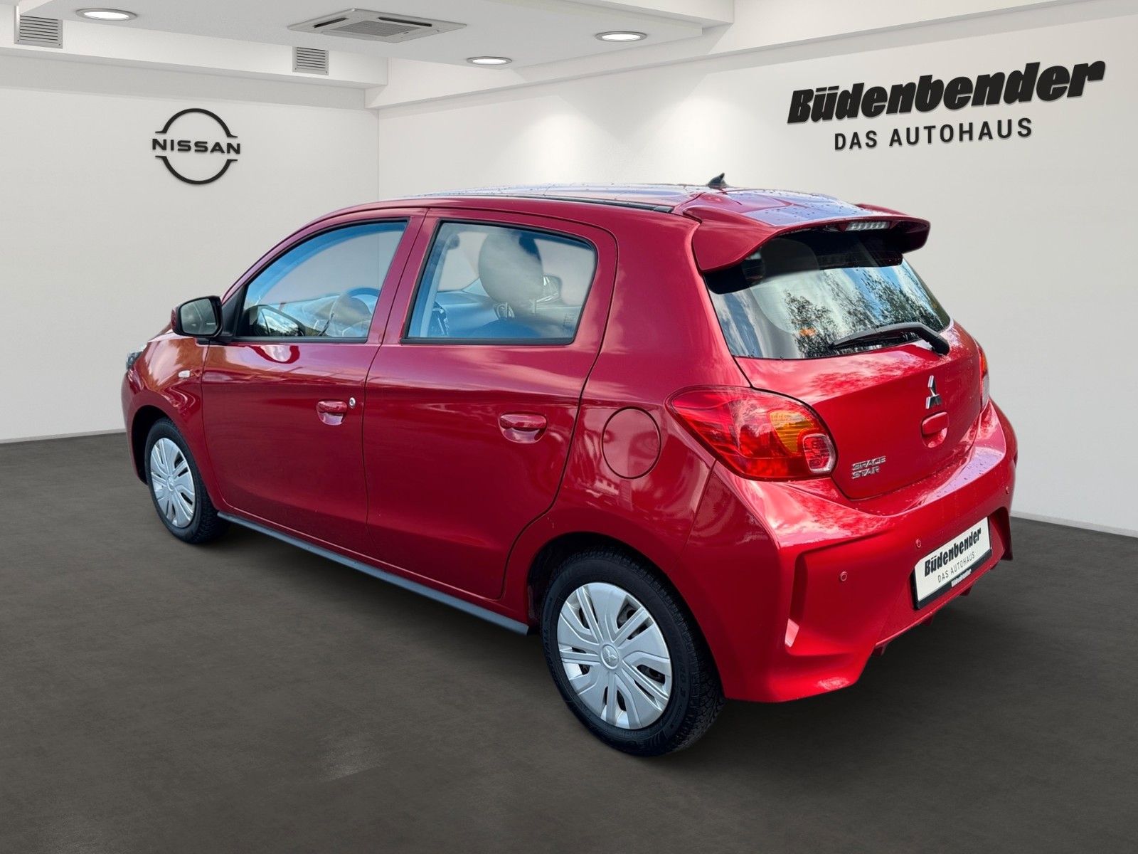 Mitsubishi Space Star 2021 г. Красный, пробег 19150 км