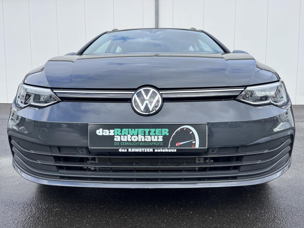 Volkswagen Golf 2023 г. Серый, пробег 38800 км