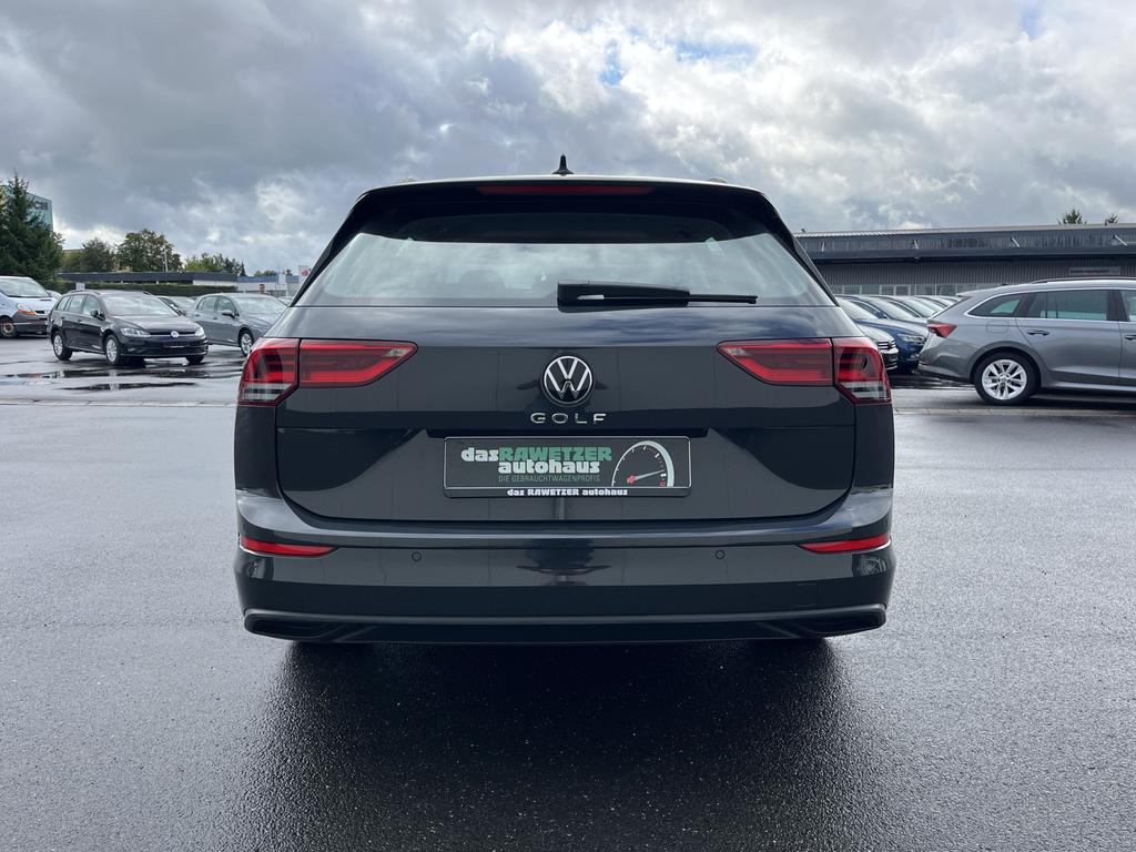 Volkswagen Golf 2023 г. Серый, пробег 38800 км