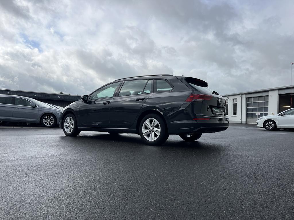 Volkswagen Golf 2023 г. Серый, пробег 38800 км