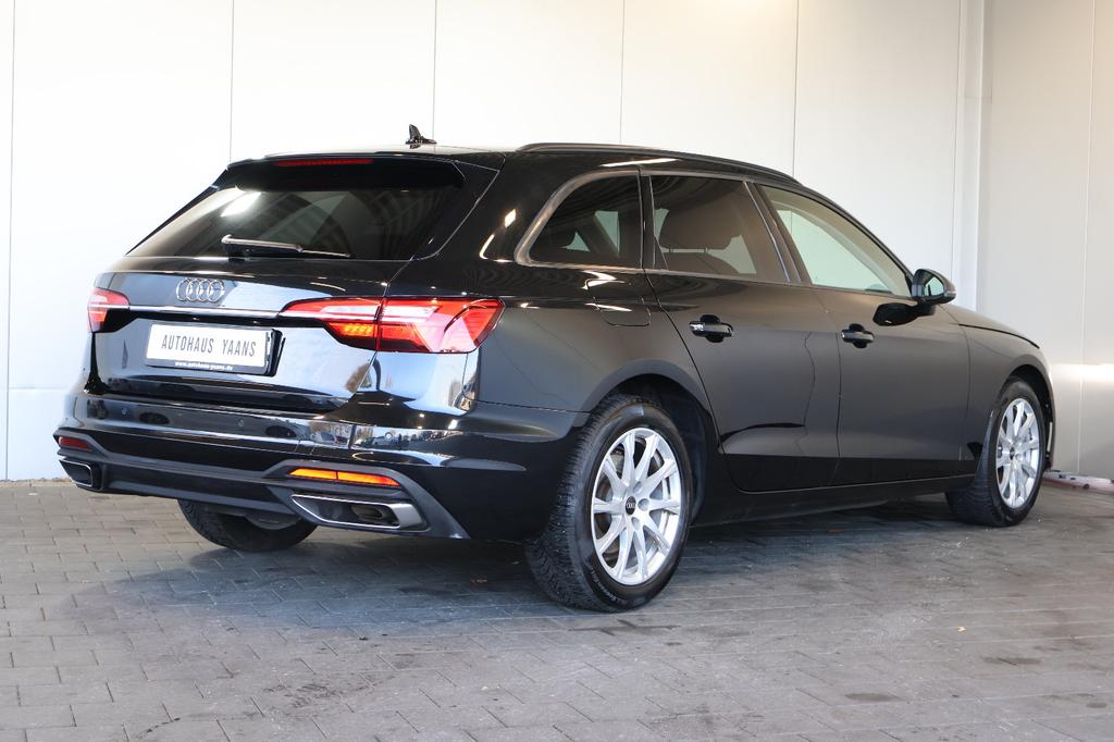 Audi A4 2022 г. Чёрный, пробег 57930 км