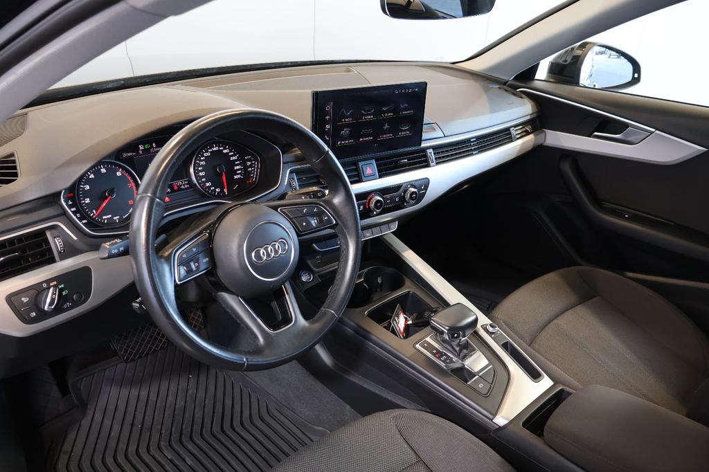 Audi A4 2022 г. Чёрный, пробег 57930 км