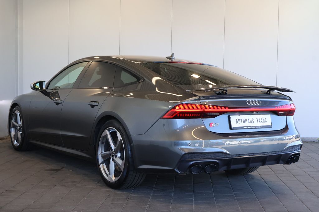 Audi S7 2023 г. Серый, пробег 55820 км