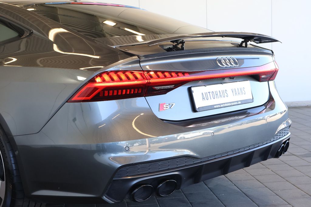 Audi S7 2023 г. Серый, пробег 55820 км